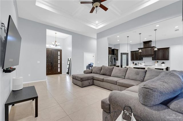 2501 S Louisiana Avenue, Weslaco, TX 78596