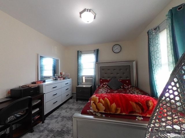 9915 202nd Street, Hollis, NY 11423