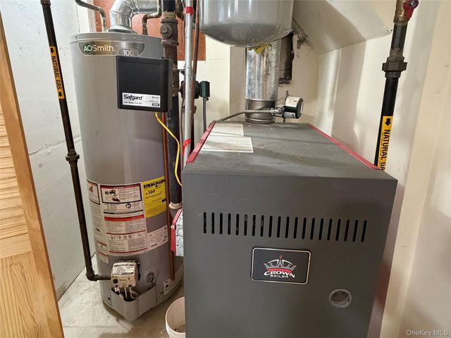 9915 202nd Street, Hollis, NY 11423