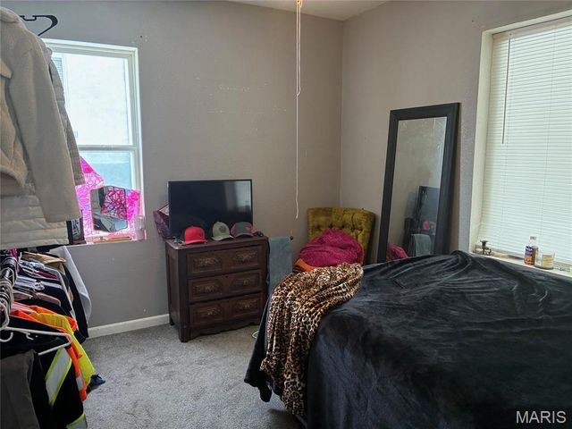 601 8th Street, Highland, IL 62249