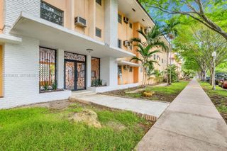 1014 Salzedo St 211, Coral Gables, FL 33134