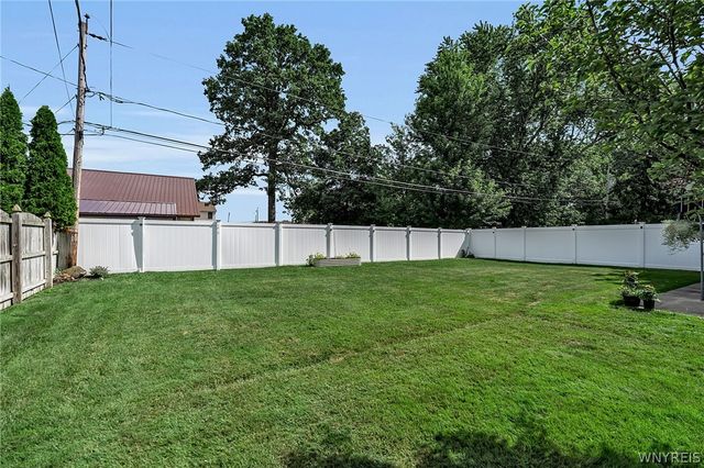 28 Bragg Court, Amherst, NY 14221