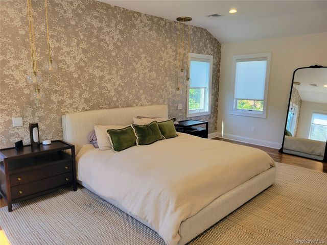 650 Prescott Place, North Woodmere, NY 11581