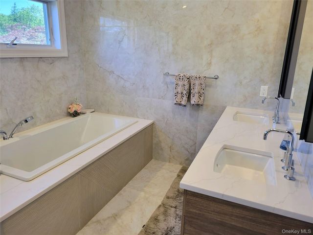 650 Prescott Place, North Woodmere, NY 11581