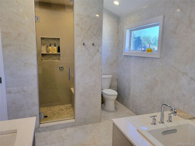 650 Prescott Place, North Woodmere, NY 11581