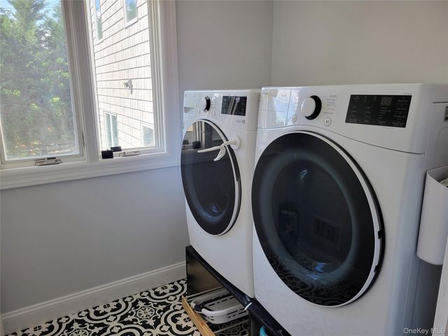 650 Prescott Place, North Woodmere, NY 11581