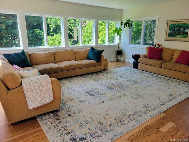 650 Prescott Place, North Woodmere, NY 11581