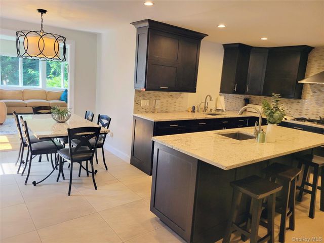 650 Prescott Place, North Woodmere, NY 11581