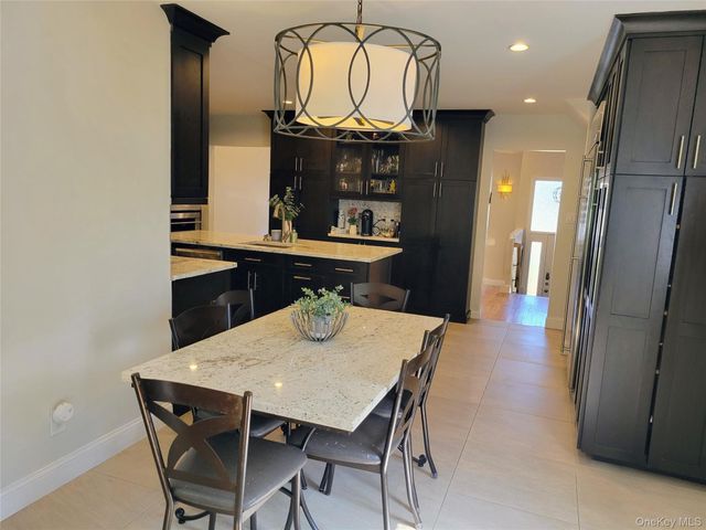 650 Prescott Place, North Woodmere, NY 11581