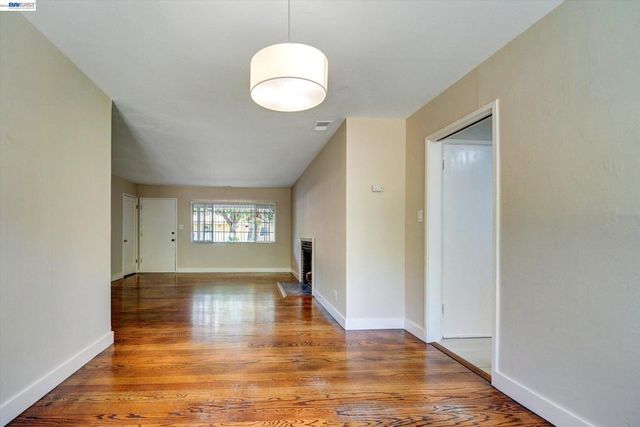 15963 Via Toledo, San Lorenzo, CA 94580