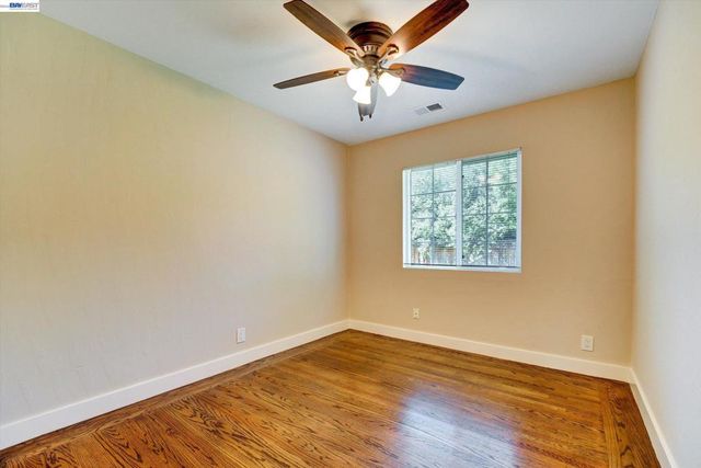 15963 Via Toledo, San Lorenzo, CA 94580