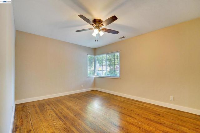 15963 Via Toledo, San Lorenzo, CA 94580