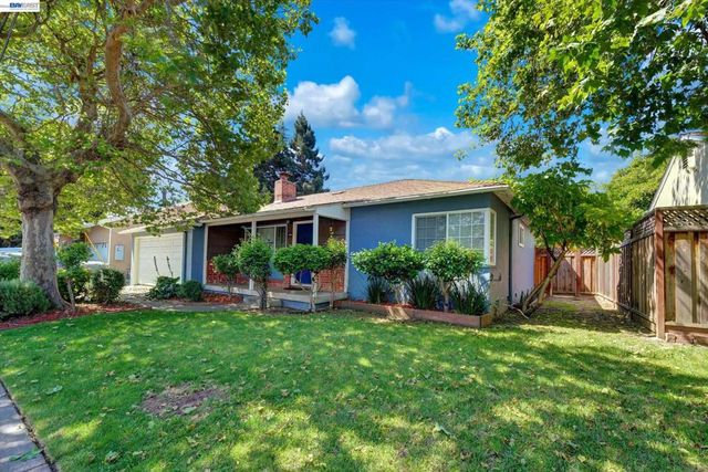 15963 Via Toledo, San Lorenzo, CA 94580