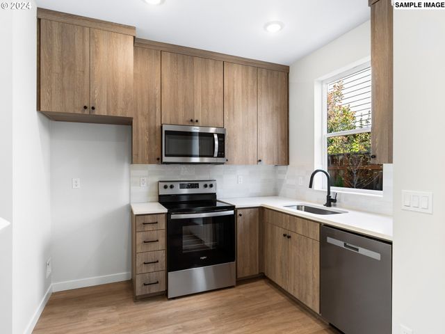 3560 Ne GARFIELD Ave 6, Portland, OR 97212