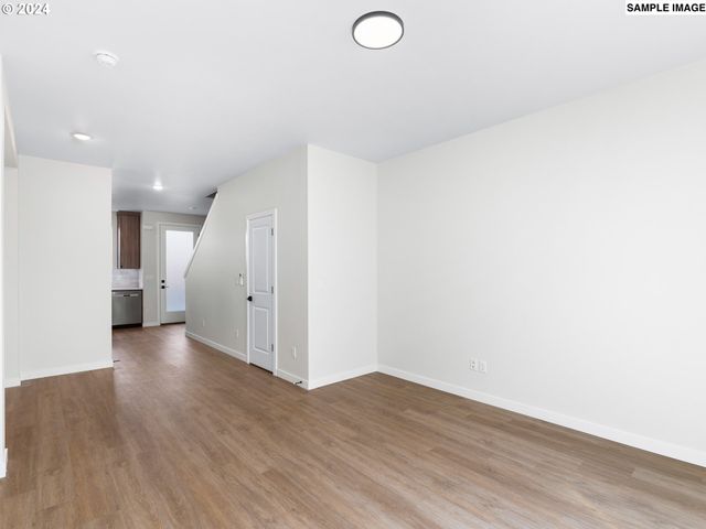 3560 Ne GARFIELD Ave 6, Portland, OR 97212