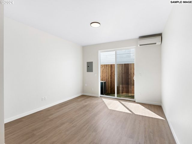3560 Ne GARFIELD Ave 6, Portland, OR 97212