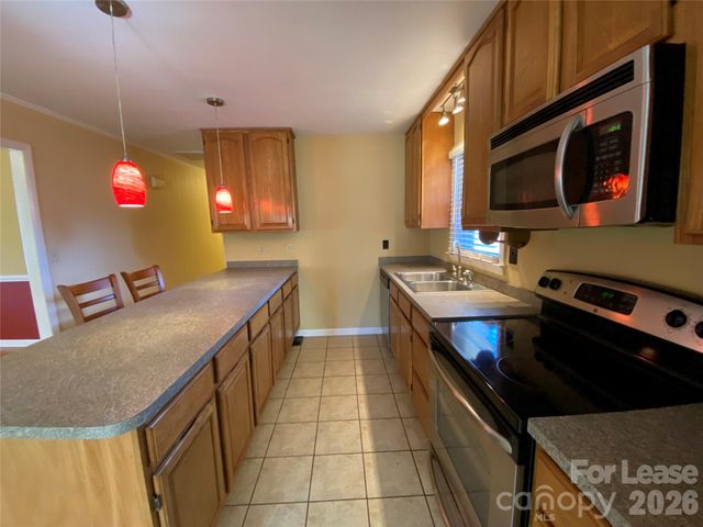 203 Ratchford Farm Road, Gastonia, NC 28056