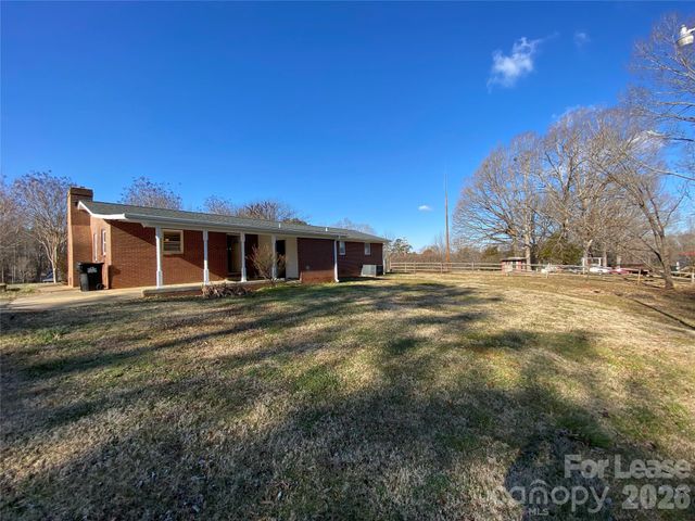 203 Ratchford Farm Road, Gastonia, NC 28056