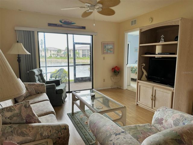 4024 OAKVIEW DRIVE I2, Punta Gorda, FL 33980