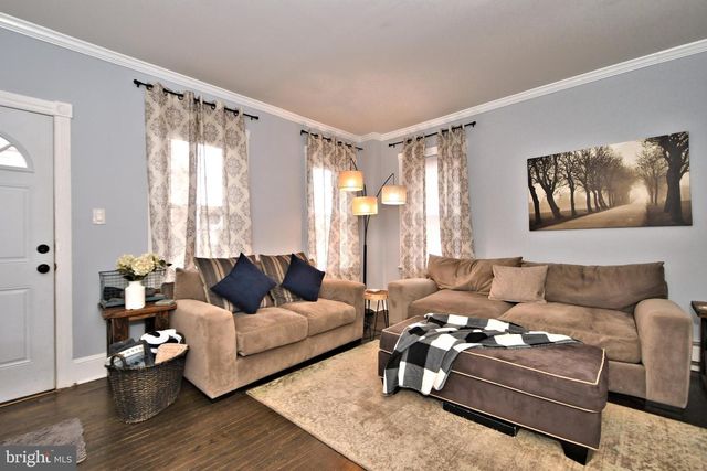 318 W 2ND ST, Media, PA 19063