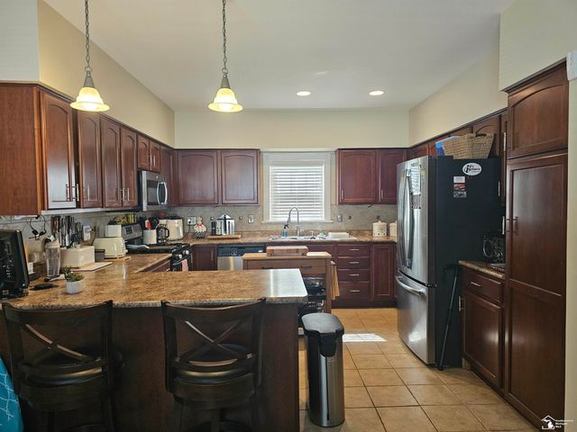 734 White Street, Port Huron, MI 48060