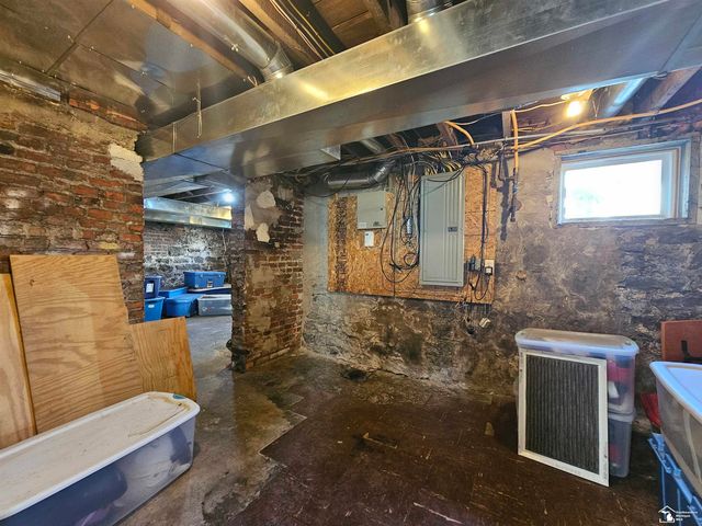 734 White Street, Port Huron, MI 48060