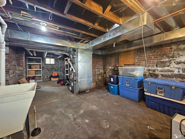 734 White Street, Port Huron, MI 48060