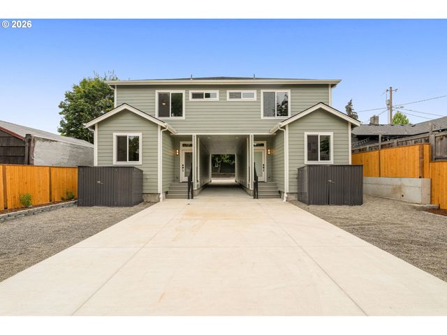 8639 N FOX St, Portland, OR 97203