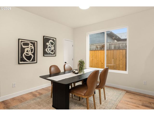 8639 N FOX St, Portland, OR 97203
