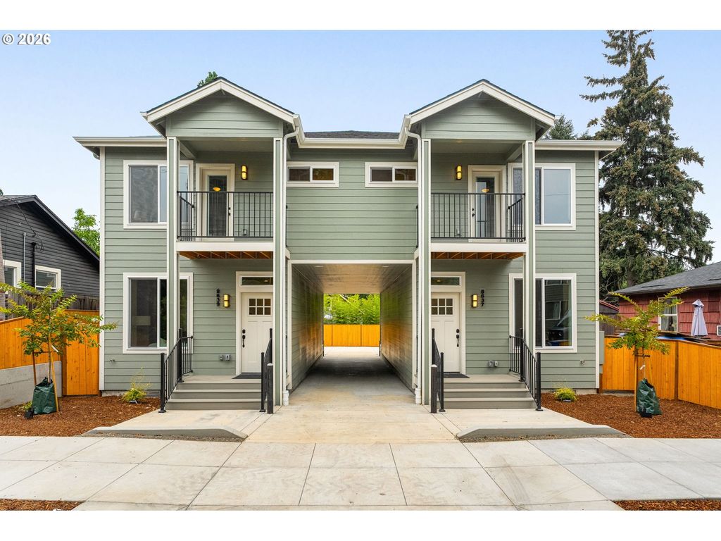 8639 N FOX St, Portland, OR 97203