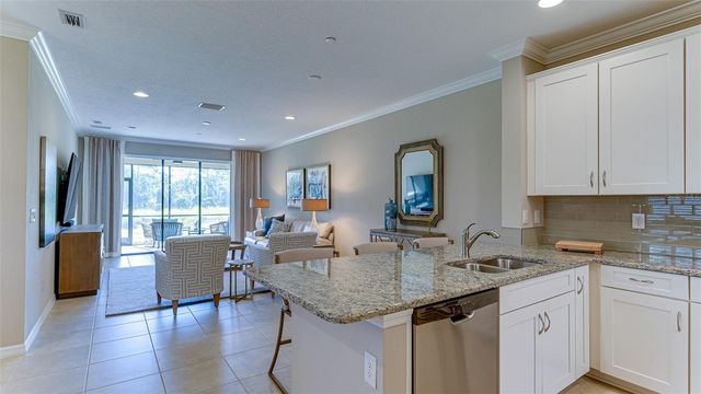 13816 MESSINA LOOP 101, Bradenton, FL 34211