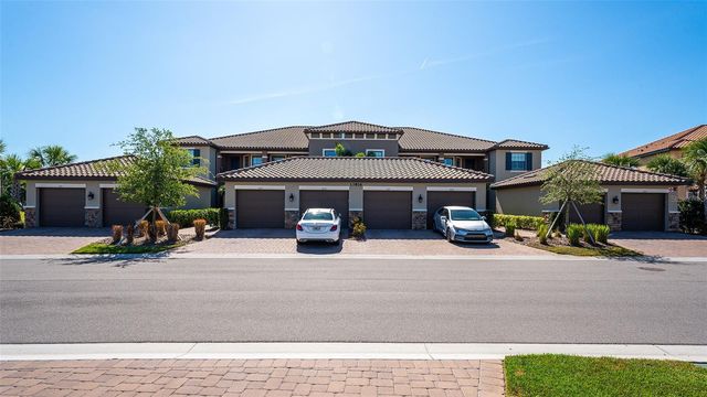 13816 MESSINA LOOP 101, Bradenton, FL 34211