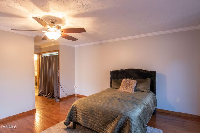 917 Painter Creek Road, Bristol, TN 37620