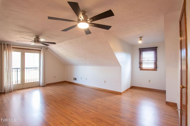 917 Painter Creek Road, Bristol, TN 37620