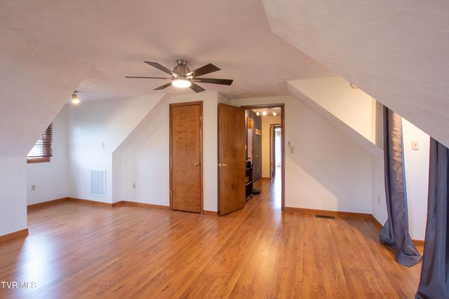917 Painter Creek Road, Bristol, TN 37620