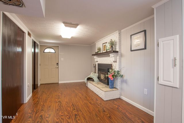 917 Painter Creek Road, Bristol, TN 37620