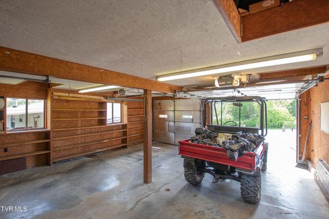 917 Painter Creek Road, Bristol, TN 37620