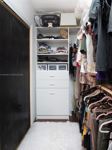 11930 N Bayshore Dr 609, North Miami, FL 33181