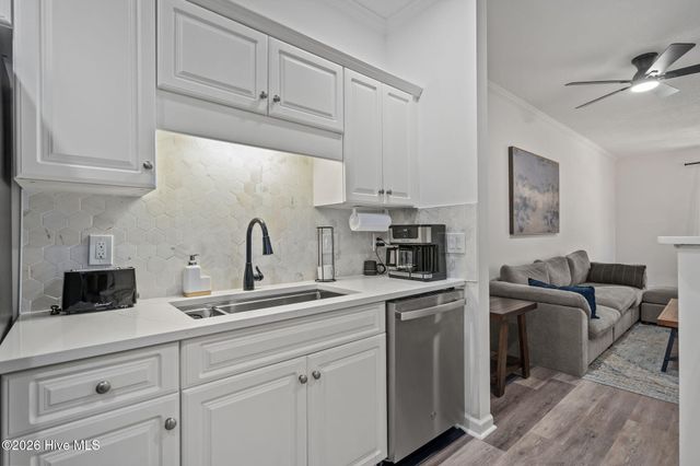 122 Kellerton Court, Winnabow, NC 28479