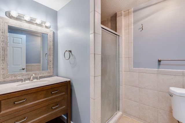 10203 N Meridian Ave, Valley Center, KS 67147