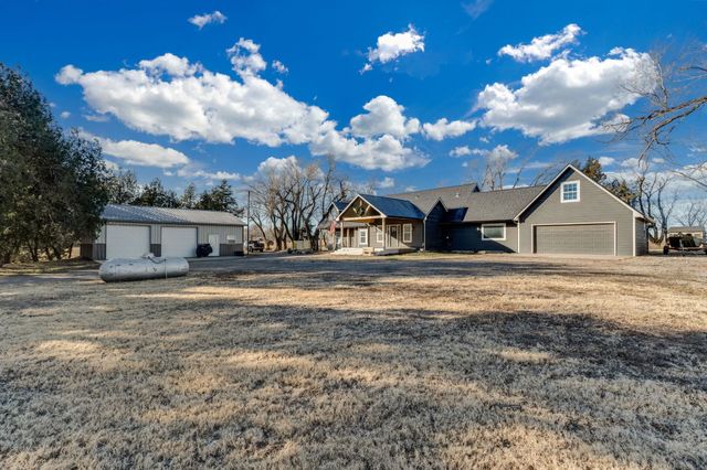 10203 N Meridian Ave, Valley Center, KS 67147