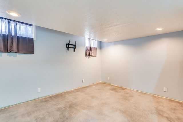 10203 N Meridian Ave, Valley Center, KS 67147