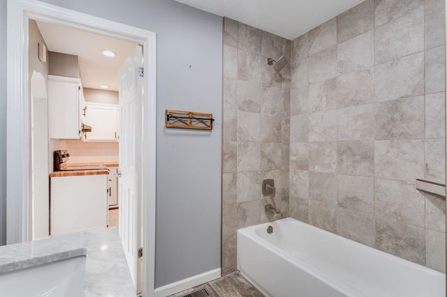 10203 N Meridian Ave, Valley Center, KS 67147