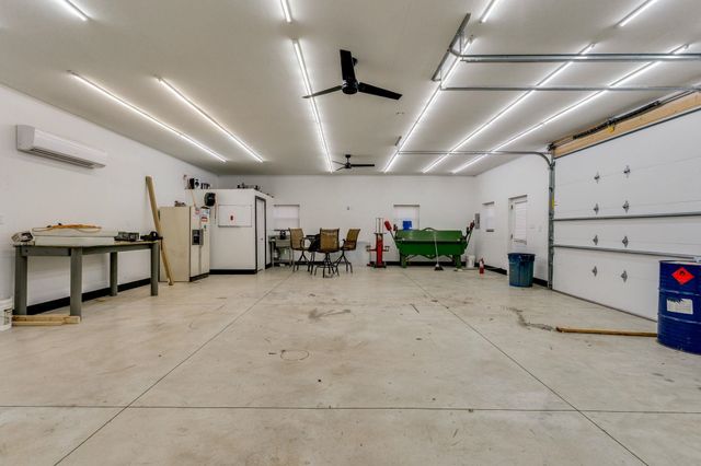 10203 N Meridian Ave, Valley Center, KS 67147