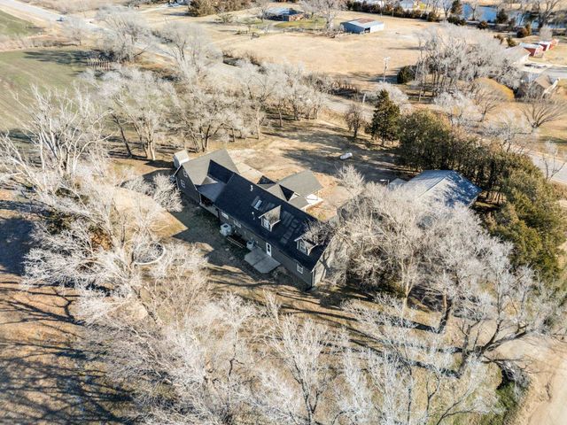 10203 N Meridian Ave, Valley Center, KS 67147