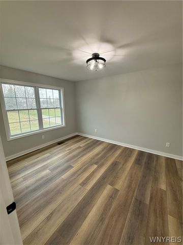 5156 Berg Road, West Seneca, NY 14218