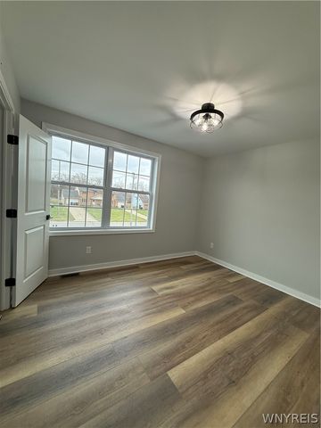 5156 Berg Road, West Seneca, NY 14218