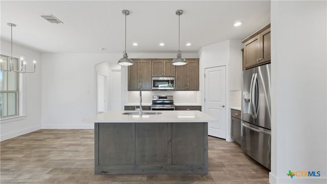 1039 Primrose Path, Canyon Lake, TX 78133