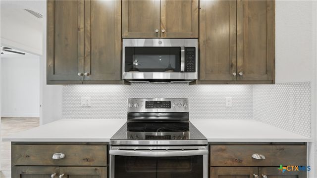 1039 Primrose Path, Canyon Lake, TX 78133