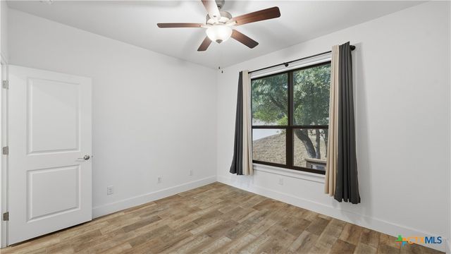 1039 Primrose Path, Canyon Lake, TX 78133